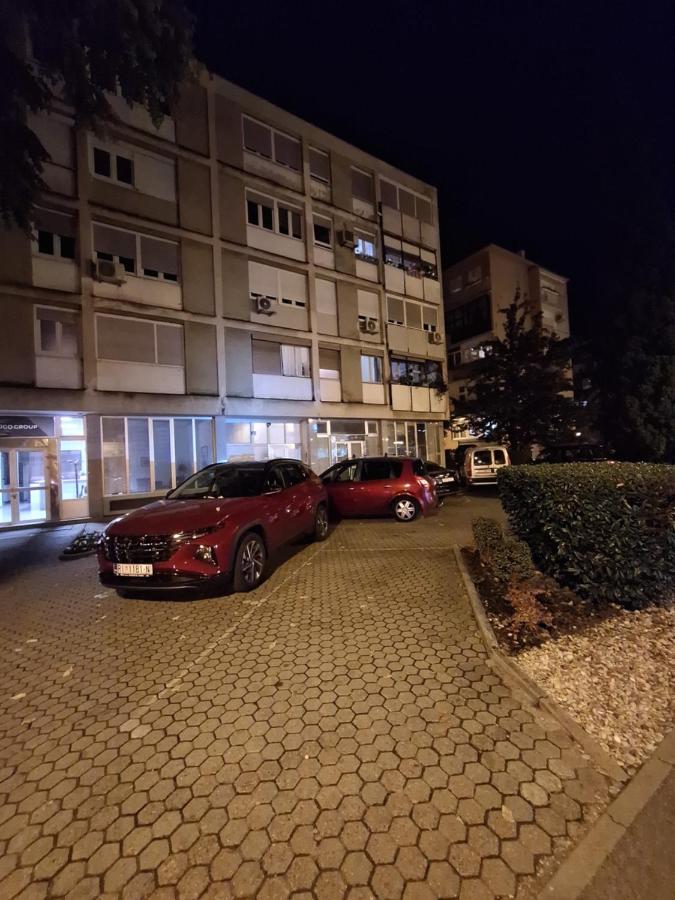 Dolly Apartment Zagreb Buitenkant foto